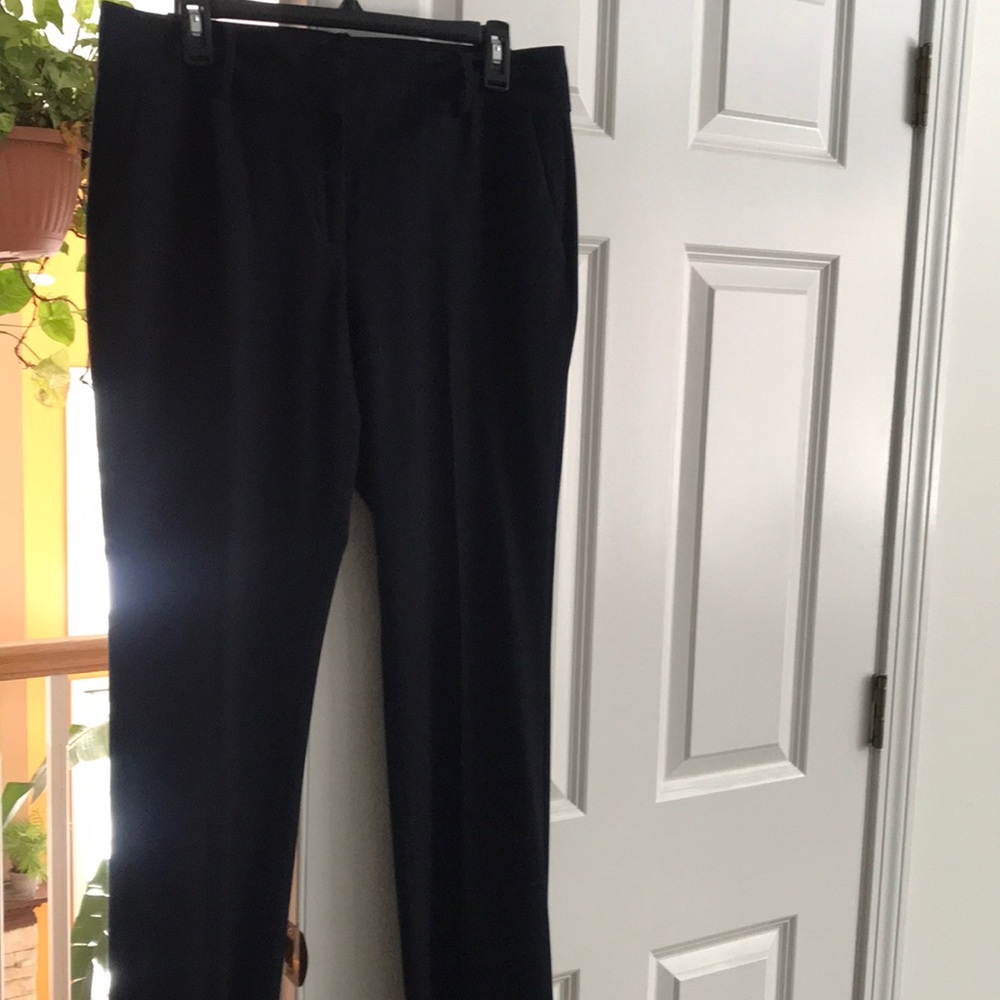 Ann Taylor Almost brand new condition size 8 made in Philippines.